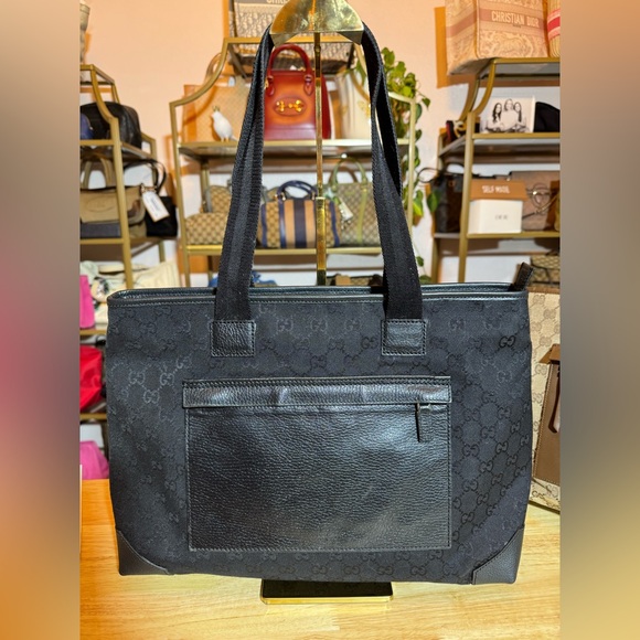 SOLD
Gucci Black Textured Tote Bag - Picture 1 of 12